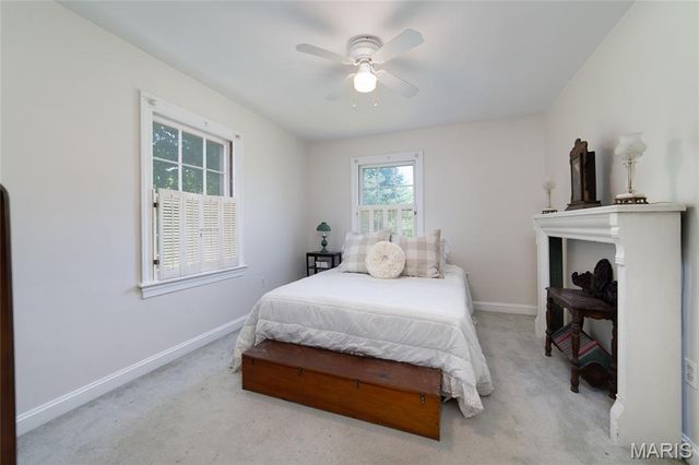 1 E Weldon Springs Heights Drive, St Charles, MO 63304