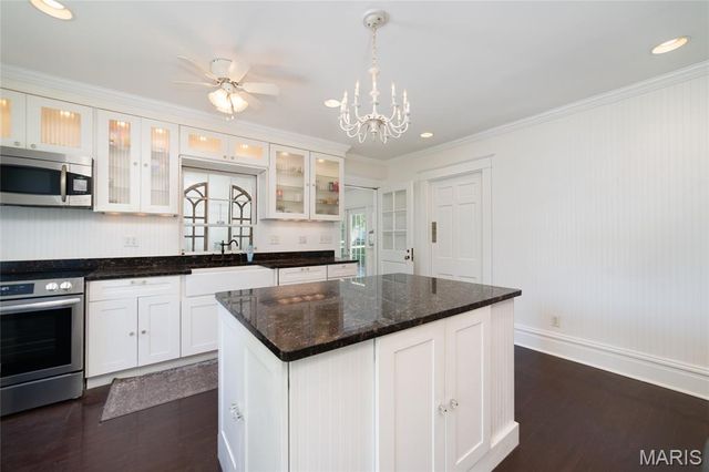 1 E Weldon Springs Heights Drive, St Charles, MO 63304
