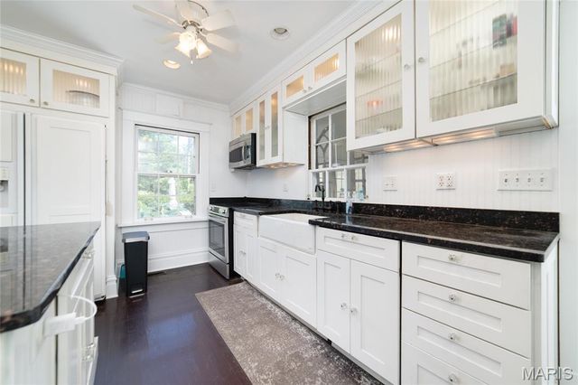 1 E Weldon Springs Heights Drive, St Charles, MO 63304