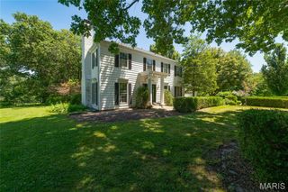1 E Weldon Springs Heights Drive, St Charles, MO 63304