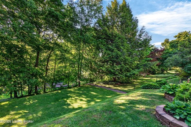 148 Coral Ct, Louisville, KY 40206