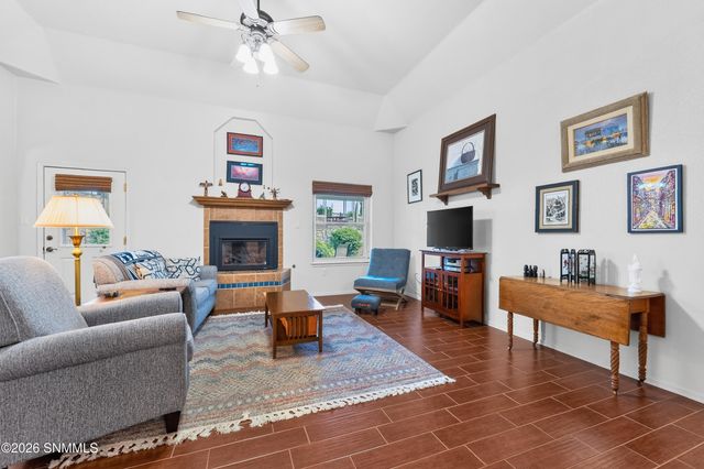 2540 Scenic Crest Loop, Las Cruces, NM 88011