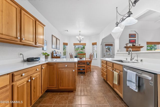 2540 Scenic Crest Loop, Las Cruces, NM 88011