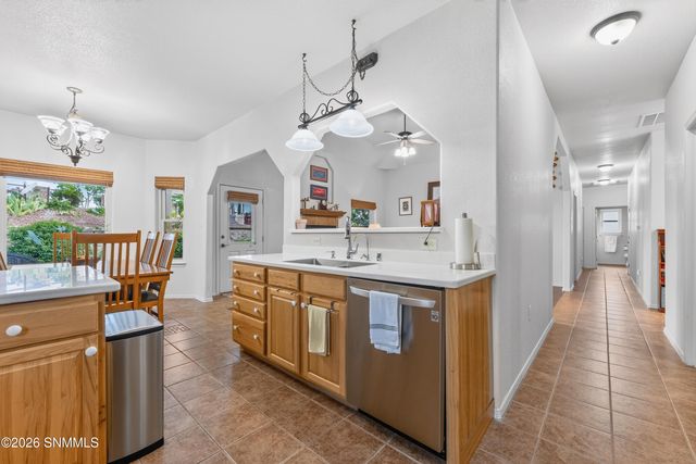 2540 Scenic Crest Loop, Las Cruces, NM 88011