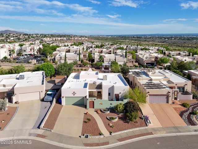 2540 Scenic Crest Loop, Las Cruces, NM 88011