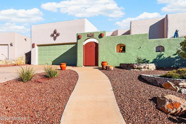 2540 Scenic Crest Loop, Las Cruces, NM 88011