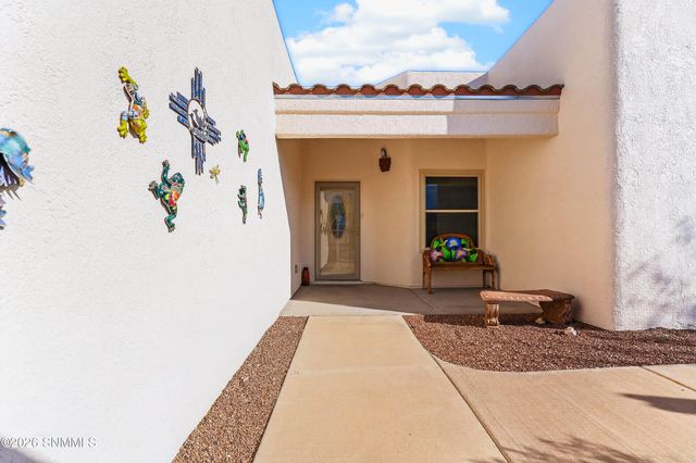 2540 Scenic Crest Loop, Las Cruces, NM 88011