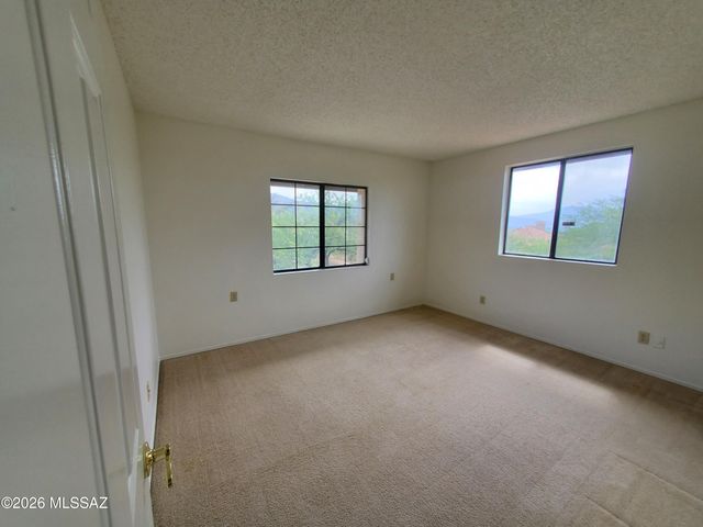 6400 E Calle Cavillo, Tucson, AZ 85750