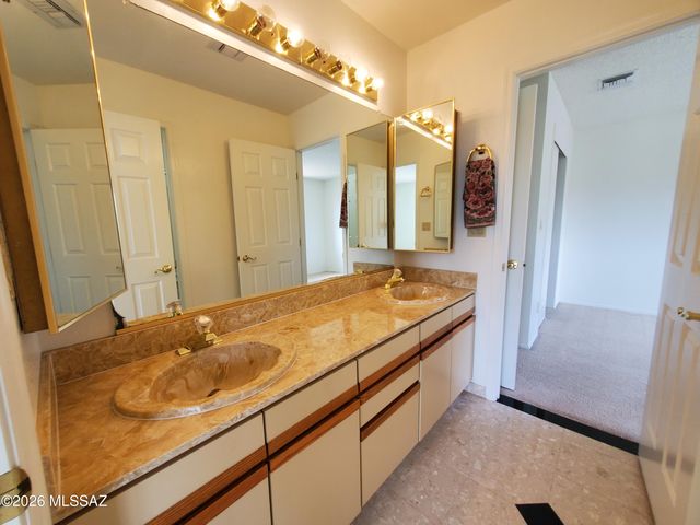 6400 E Calle Cavillo, Tucson, AZ 85750