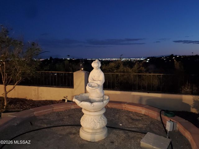 6400 E Calle Cavillo, Tucson, AZ 85750