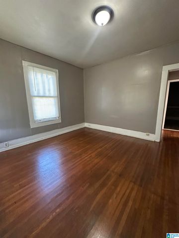 1100 4TH AVENUE W, Birmingham, AL 35204