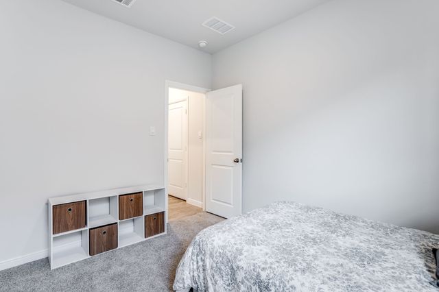 425 Passenger Trail, Fort Worth, TX 76131