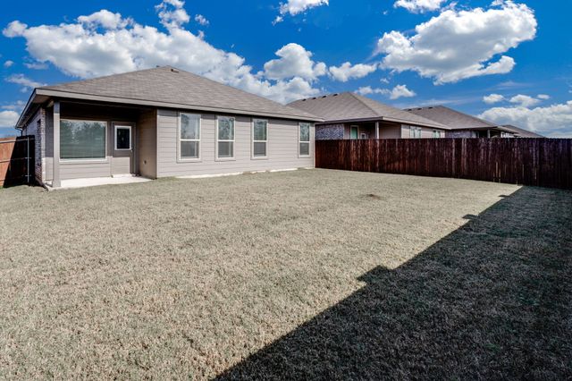425 Passenger Trail, Fort Worth, TX 76131