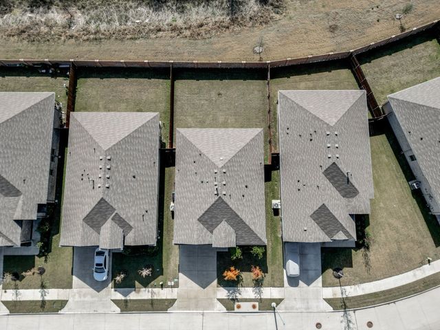 425 Passenger Trail, Fort Worth, TX 76131