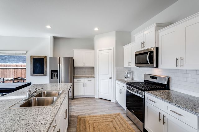 425 Passenger Trail, Fort Worth, TX 76131