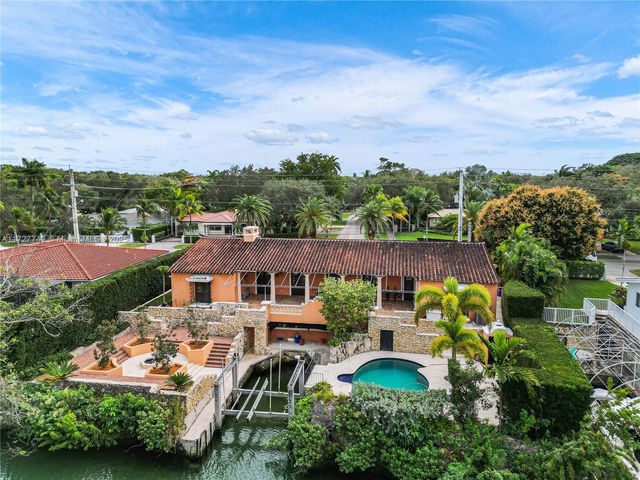 1181 S Alhambra Cir, Coral Gables, FL 33146