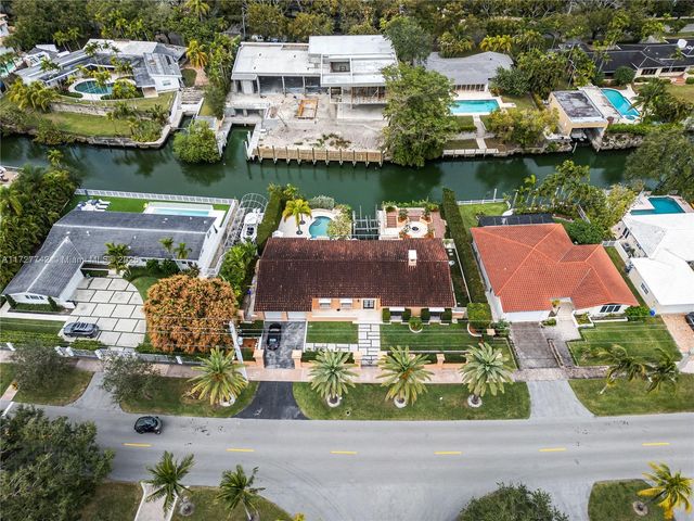 1181 S Alhambra Cir, Coral Gables, FL 33146