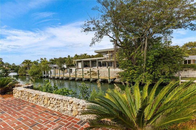 1181 S Alhambra Cir, Coral Gables, FL 33146