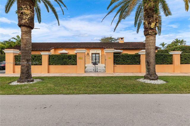 1181 S Alhambra Cir, Coral Gables, FL 33146