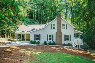 3054 Periwinkle Drive, Snellville, GA 30078
