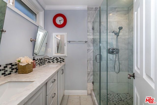 13531 Fusano Avenue, Sylmar (los Angeles), CA 91342