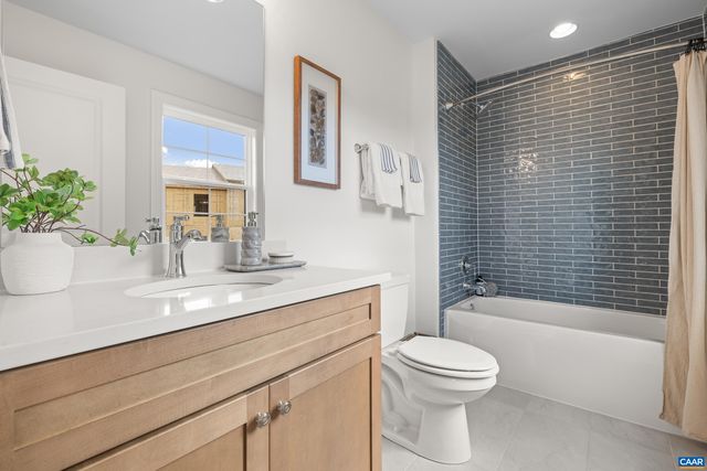 2D CORSHAM ST, Crozet, VA 22932