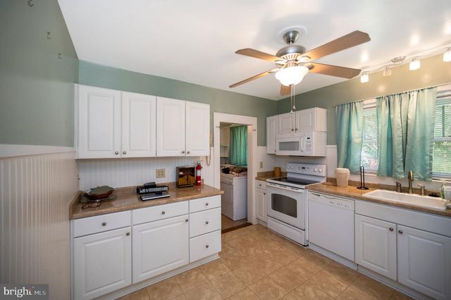 105 CHATHAM ST, Fredericksburg, VA 22405