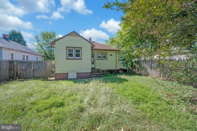 105 CHATHAM ST, Fredericksburg, VA 22405