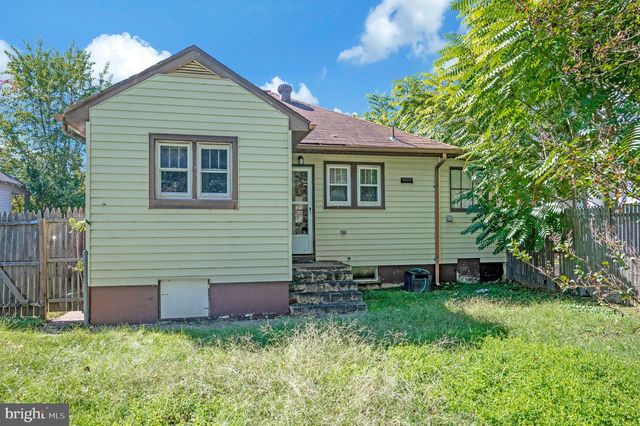 105 CHATHAM ST, Fredericksburg, VA 22405