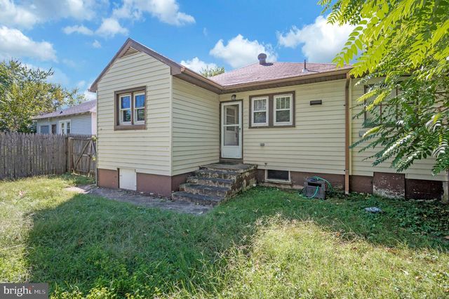 105 CHATHAM ST, Fredericksburg, VA 22405