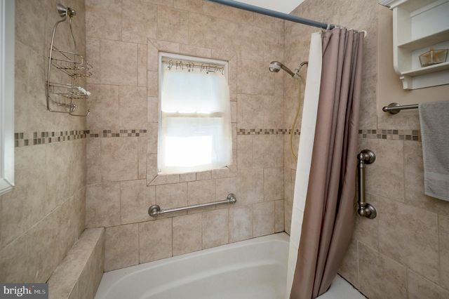 105 CHATHAM ST, Fredericksburg, VA 22405