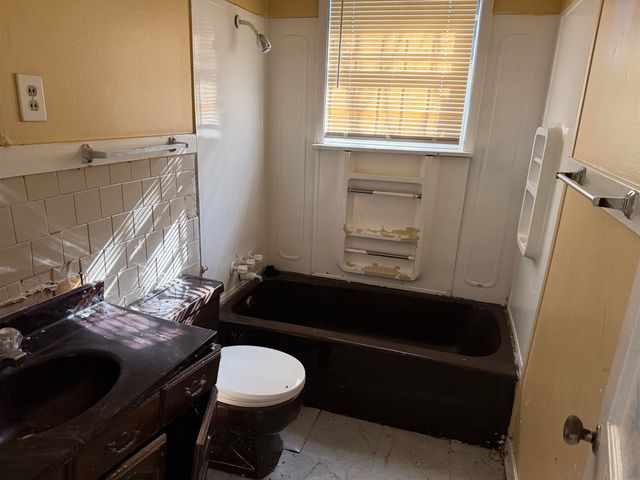 275 FLYNN RD, Memphis, TN 38109