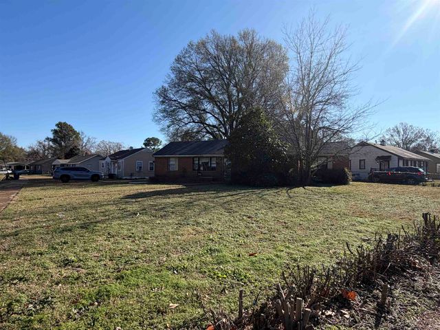 275 FLYNN RD, Memphis, TN 38109