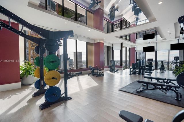 11 NE 6th Street 2206, Miami, FL 33132