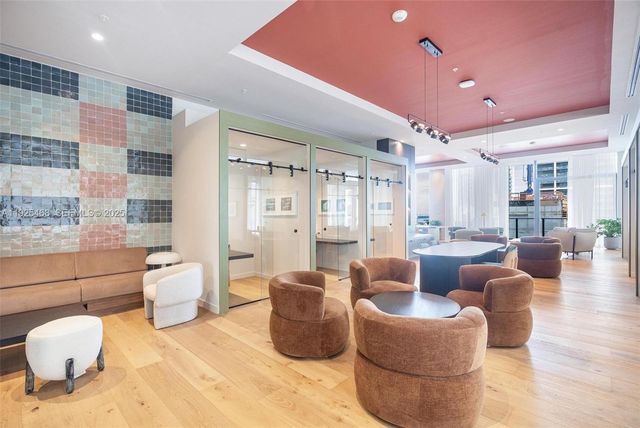 11 NE 6th Street 2206, Miami, FL 33132