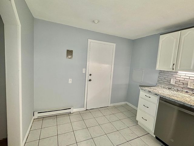 4 Hazelwood 6, Dracut, MA 01826