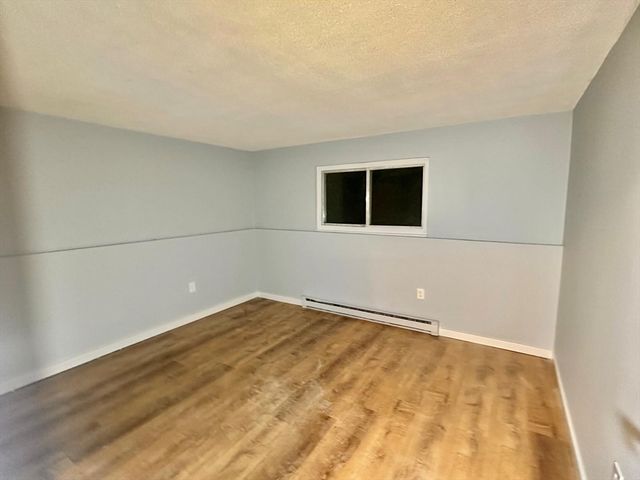 4 Hazelwood 6, Dracut, MA 01826