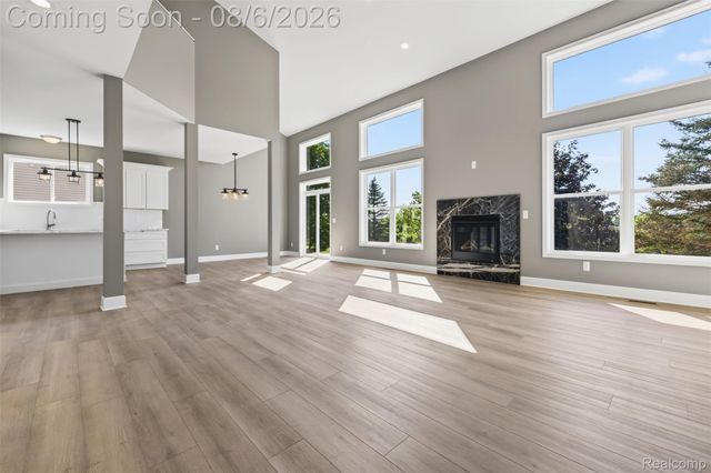 125 Ridge Field Court, Oxford Charter Township, MI 48371