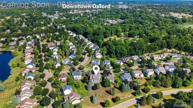 125 Ridge Field Court, Oxford Charter Township, MI 48371