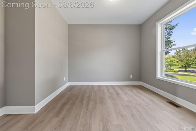 125 Ridge Field Court, Oxford Charter Township, MI 48371