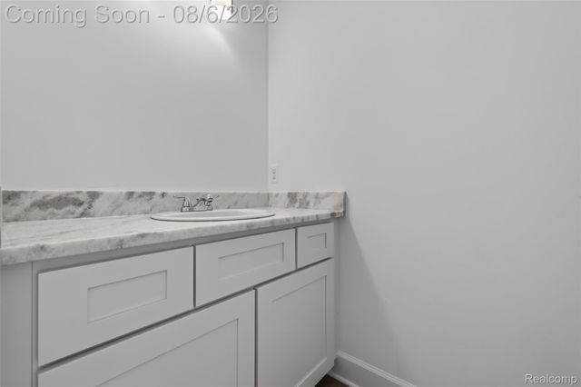 125 Ridge Field Court, Oxford Charter Township, MI 48371