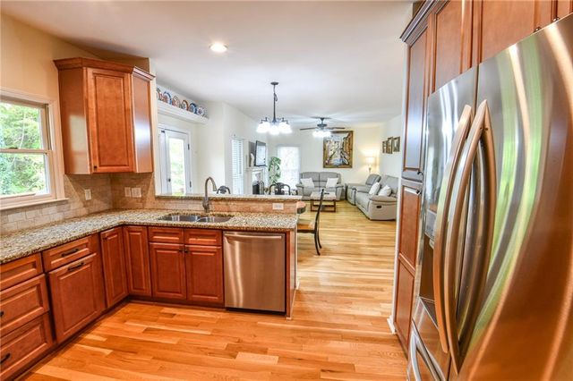 1865 Oak Tree Hollow, Alpharetta, GA 30005