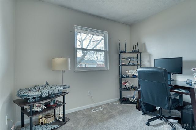 1057 Stonyridge Avenue, Troy, OH 45373