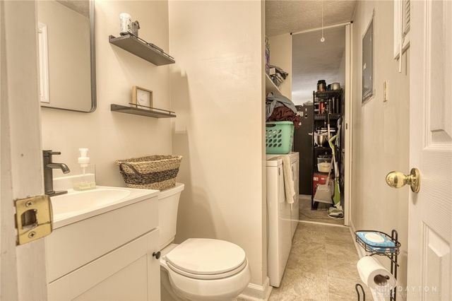 1057 Stonyridge Avenue, Troy, OH 45373