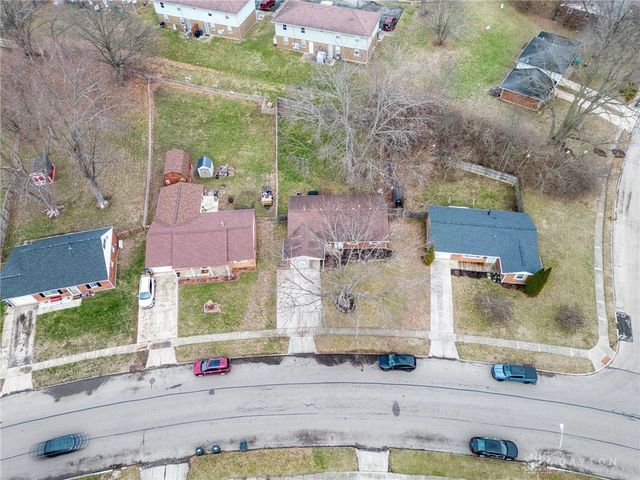 1057 Stonyridge Avenue, Troy, OH 45373