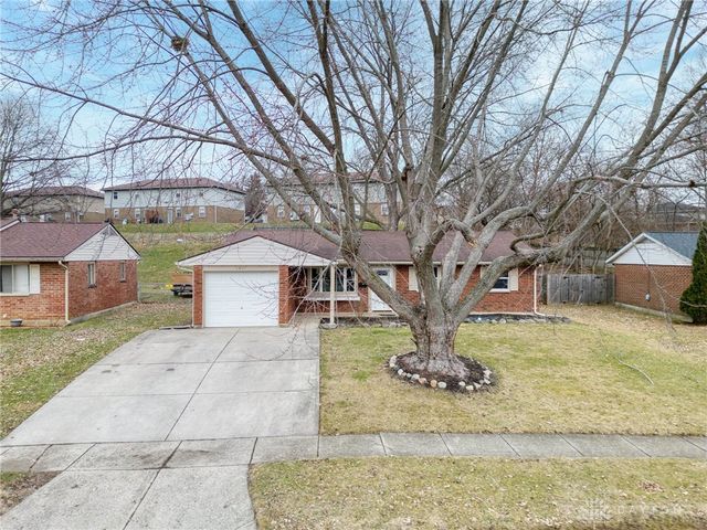 1057 Stonyridge Avenue, Troy, OH 45373