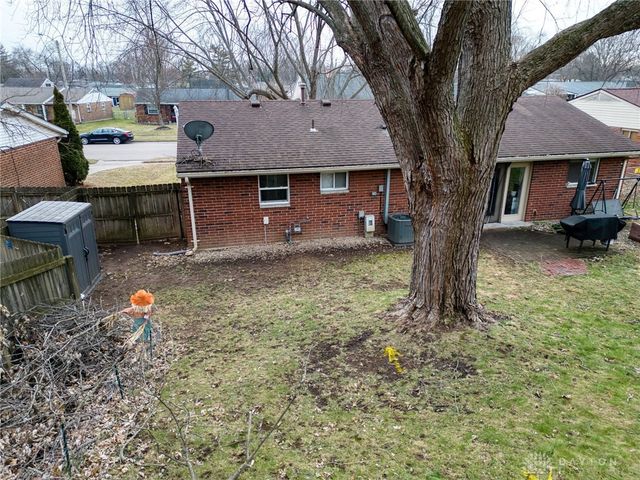 1057 Stonyridge Avenue, Troy, OH 45373