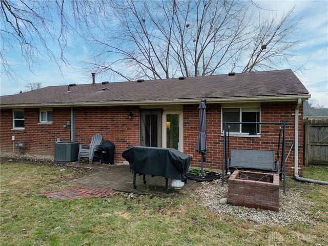 1057 Stonyridge Avenue, Troy, OH 45373