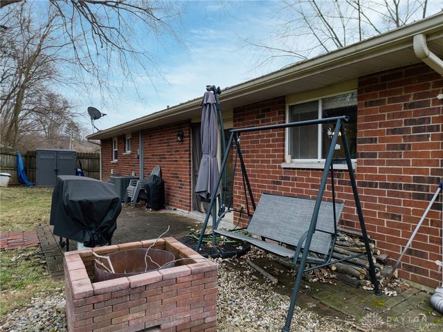 1057 Stonyridge Avenue, Troy, OH 45373