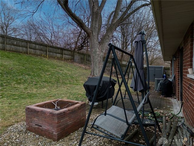 1057 Stonyridge Avenue, Troy, OH 45373